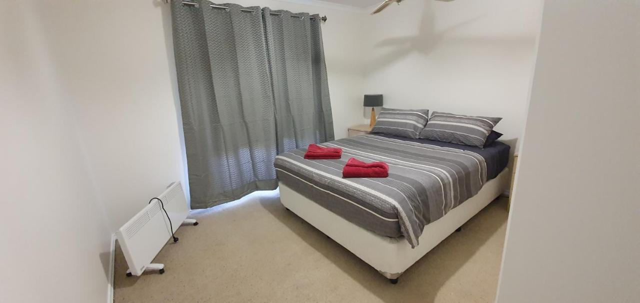 Pinjarra Caravan Park And Cabins Екстериор снимка