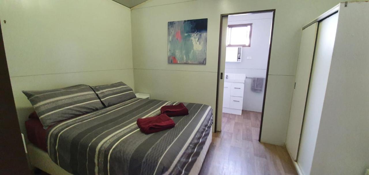 Pinjarra Caravan Park And Cabins Екстериор снимка